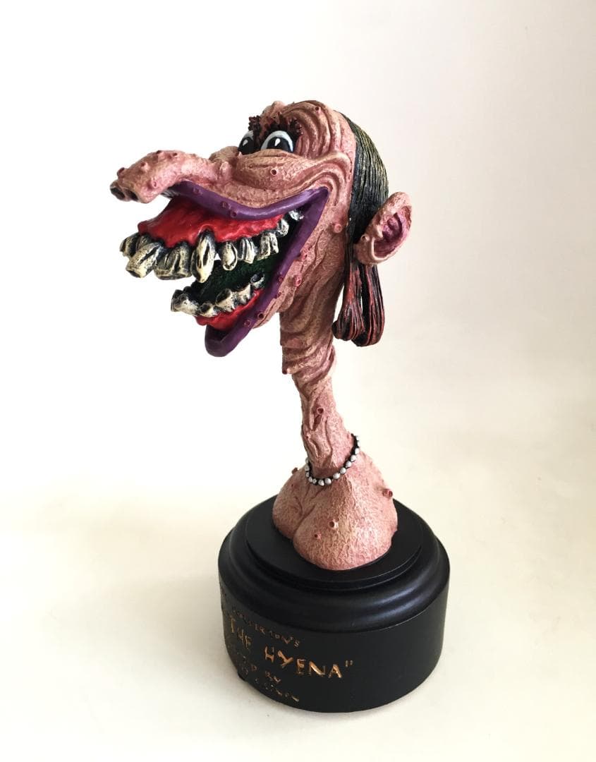 Basil Wolverton Lena the Hyena 限定 フィギュリン