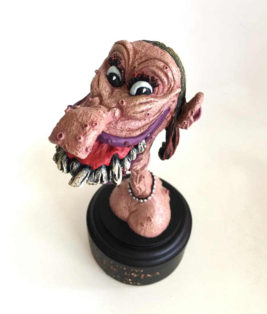 Basil Wolverton Lena the Hyena 限定 フィギュリン