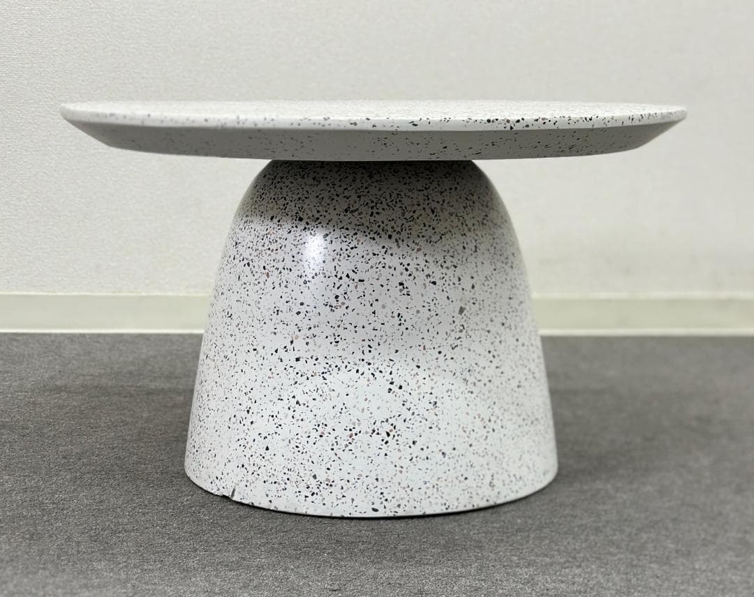 モーダエンカーサ■FUNGI60　コーヒーテーブル　テラゾー　シンプル　ミニマル