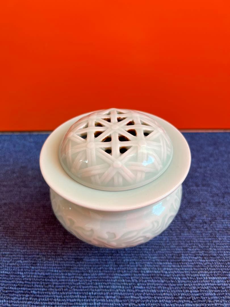 1101 鍋島焼　青磁　香炉