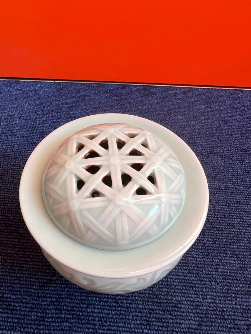 1101 鍋島焼　青磁　香炉