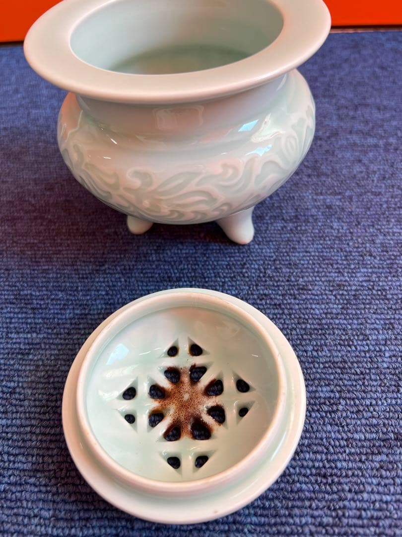 1101 鍋島焼　青磁　香炉