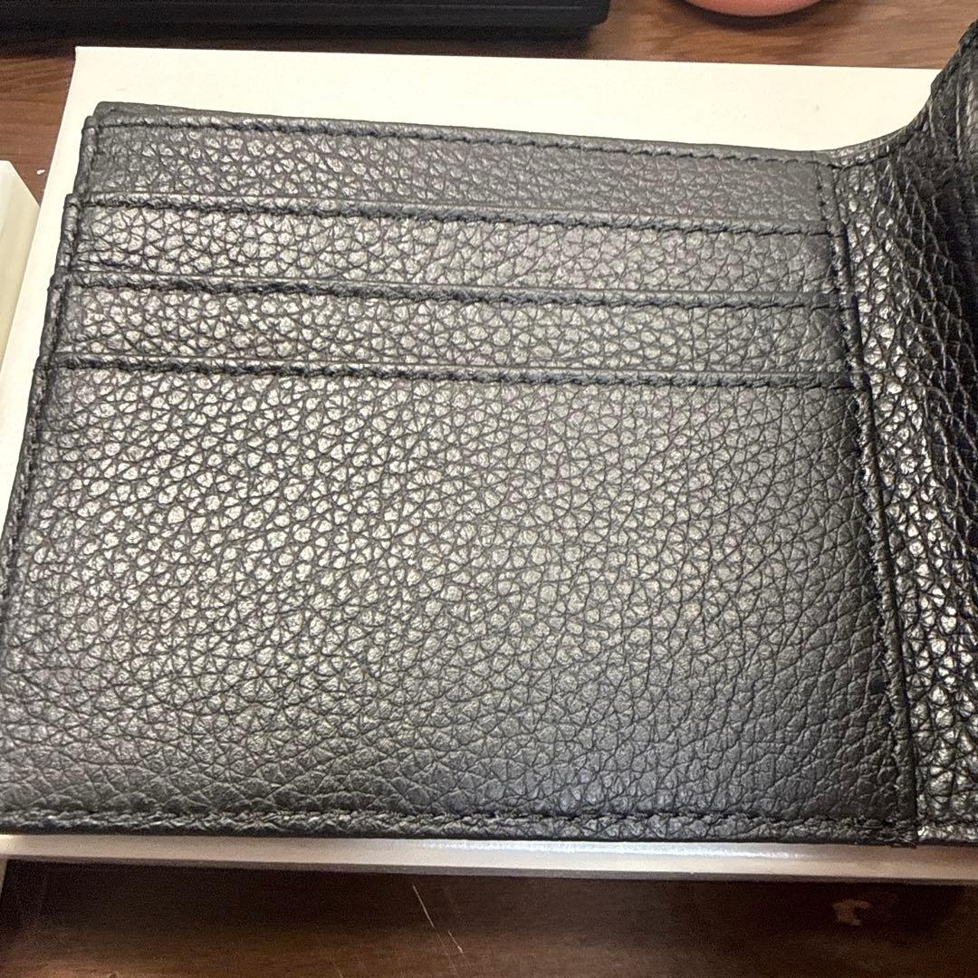 多少の値下げ可 未使用美品EMPORIO ARMANI ブラックレザー財布