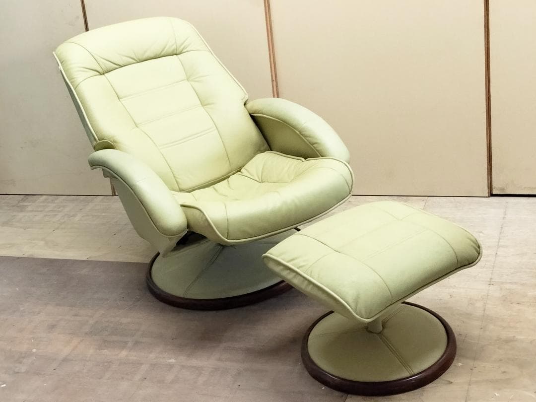 千葉県松戸市内　引き取り限定！回転式リクライニングチェア　オットマン付き