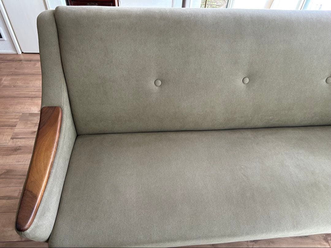 KOLN(コルン)2.5Pソファ　ウォールナット材　ファブリック 　関家具