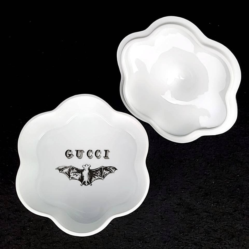 ◎未使用級◎グッチ　リチャードジノリ　コウモリ　小物入れ　箱つき