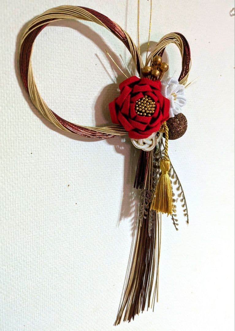 しめ飾り　正月飾り 水引リース×つまみ細工　 ハンドメイド　しめ縄
