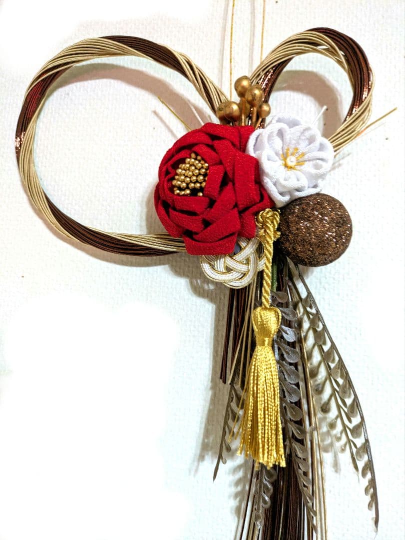 しめ飾り　正月飾り 水引リース×つまみ細工　 ハンドメイド　しめ縄