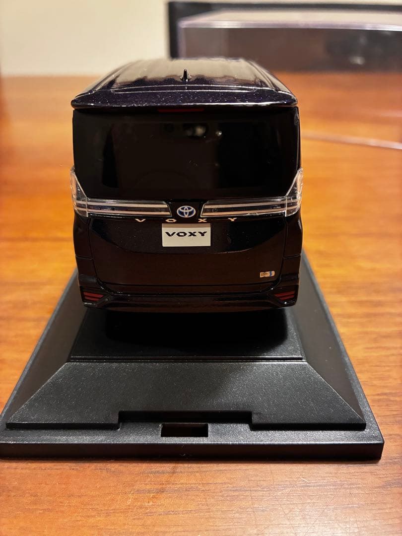 非売品⭐︎TOYOTAヴォクシー　ミニカー