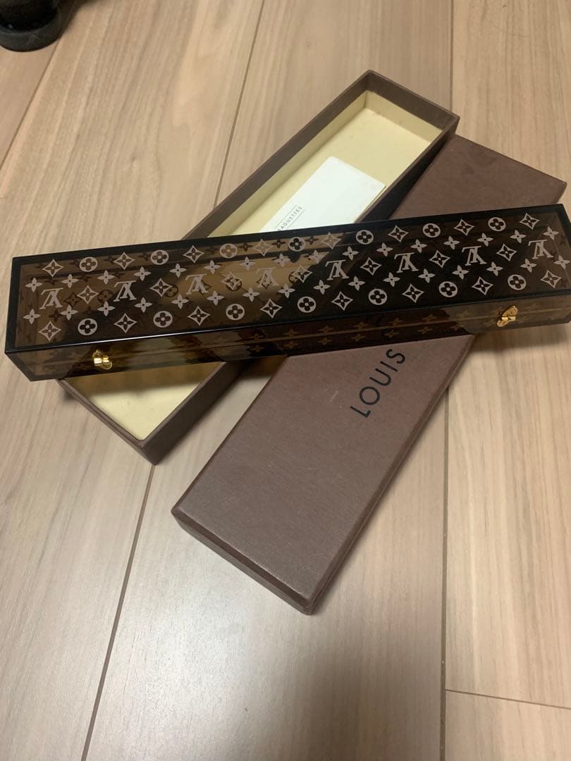 ルイヴィトン　物入れ箱 箸！ なかのはしが欲しい