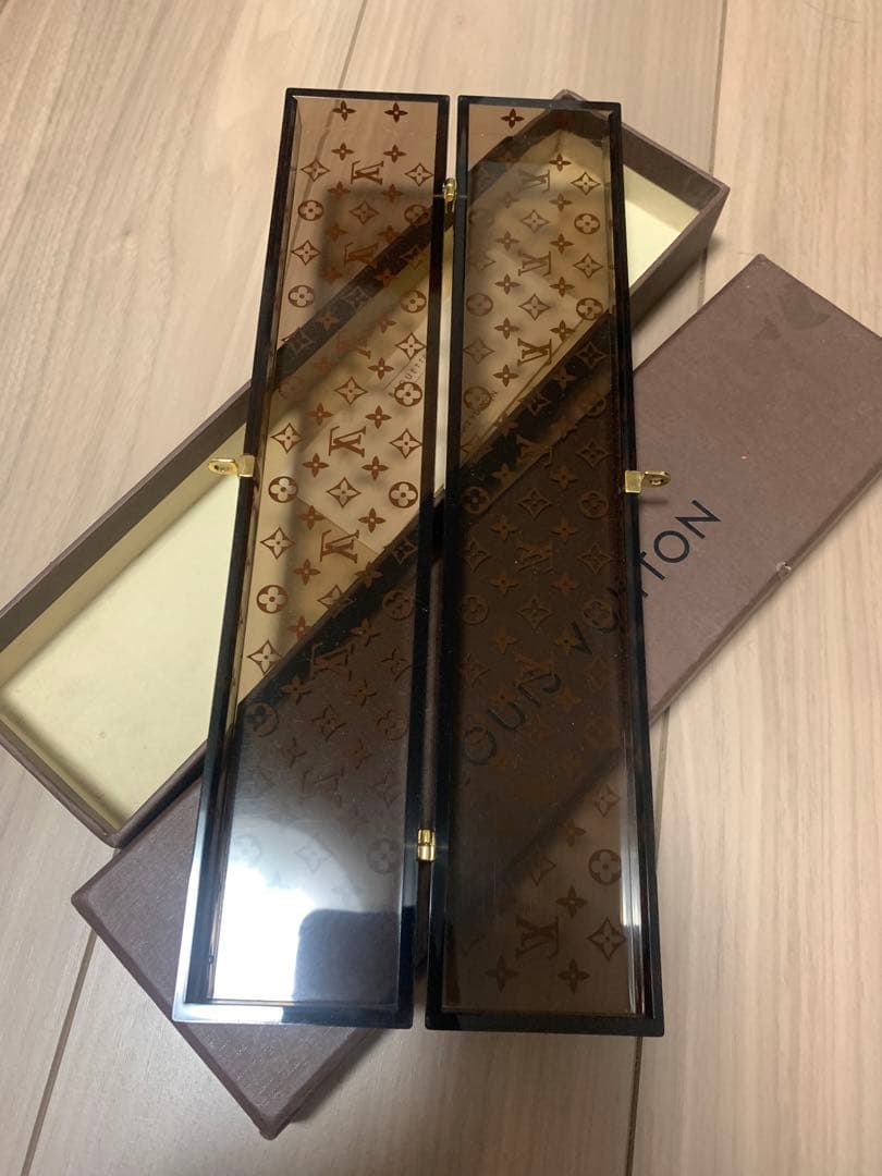 ルイヴィトン　物入れ箱 箸！ なかのはしが欲しい