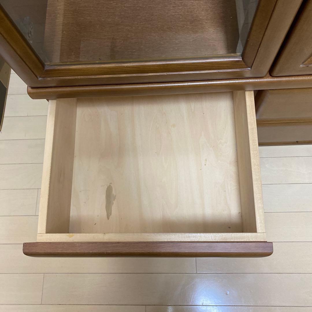 カリモク　ガラス扉付き本棚　食器棚