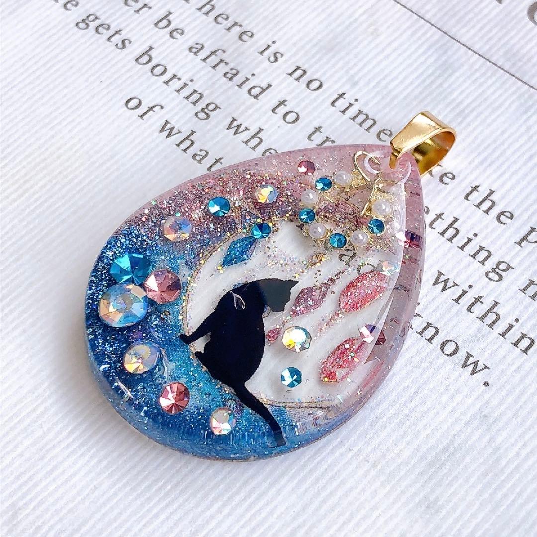 同梱値引100円❤️No.2391 レジン ペンダントトップ 猫 ネコ ねこ ♡