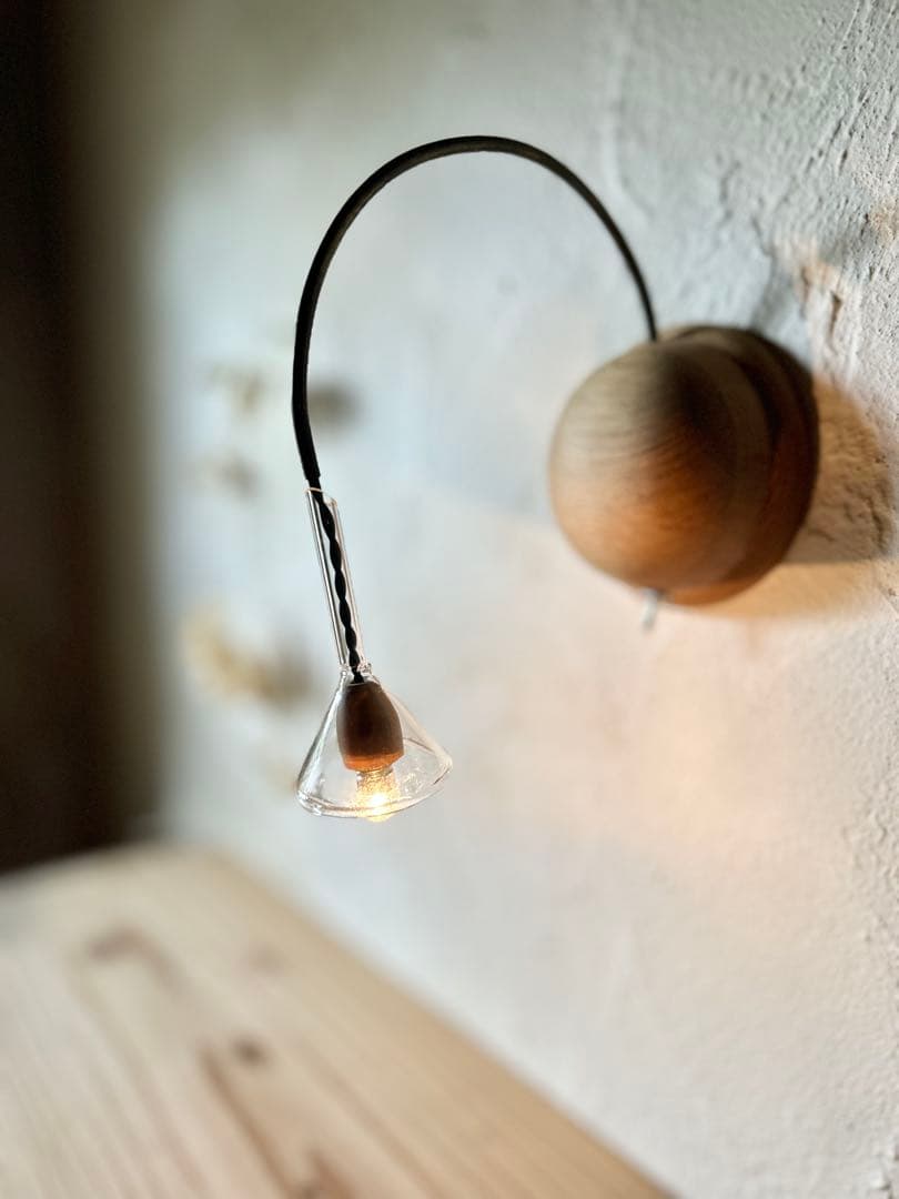 ろくまるすけ　丸いオークのランプ