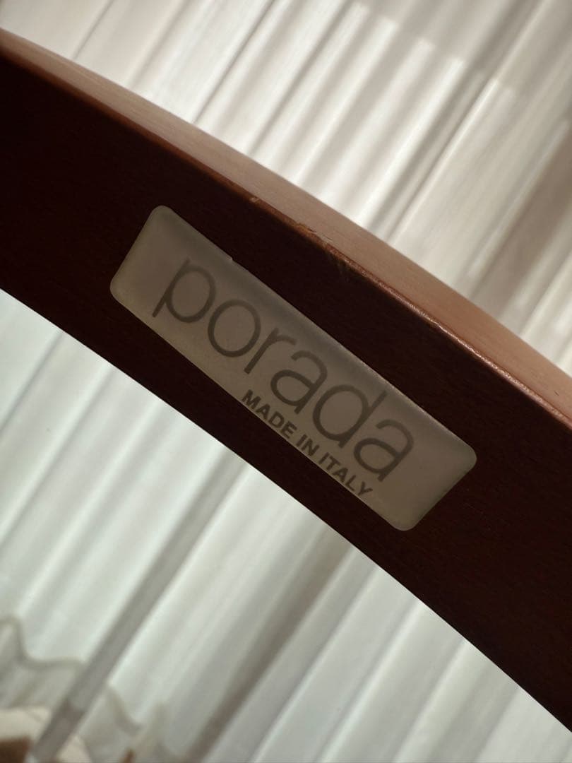 porada GIOTTO ガラステーブル