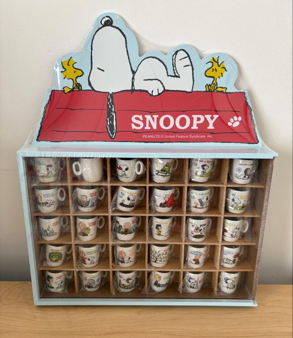 スヌーピー ミニチュア カップ 30個セット 飾り棚 - メルカリ