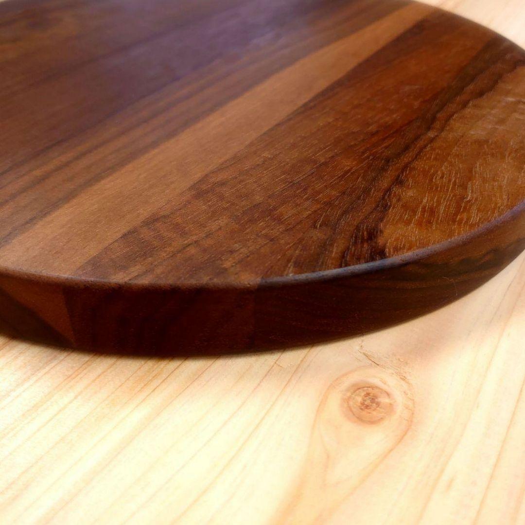 purinlove2さま専用☆ウォルナット丸型まな板 ◯32cm厚み3cm自立型
