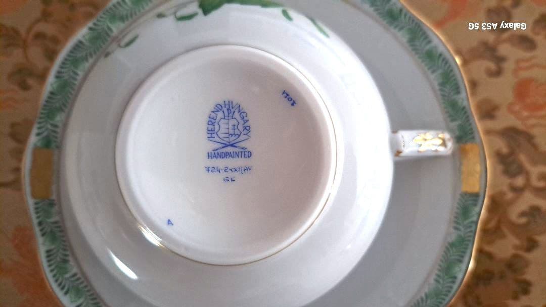 ヘレンドカップ2客とポットのセット