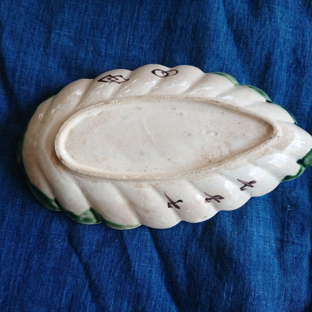 骨董 時代物 織部焼 花模様 長皿 盛皿 和食器 葉形皿 陶芸 - メルカリ