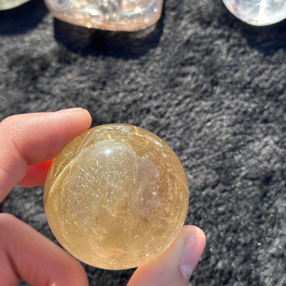 天然石ルチルクォーツのスフィア　丸玉　置物G.249