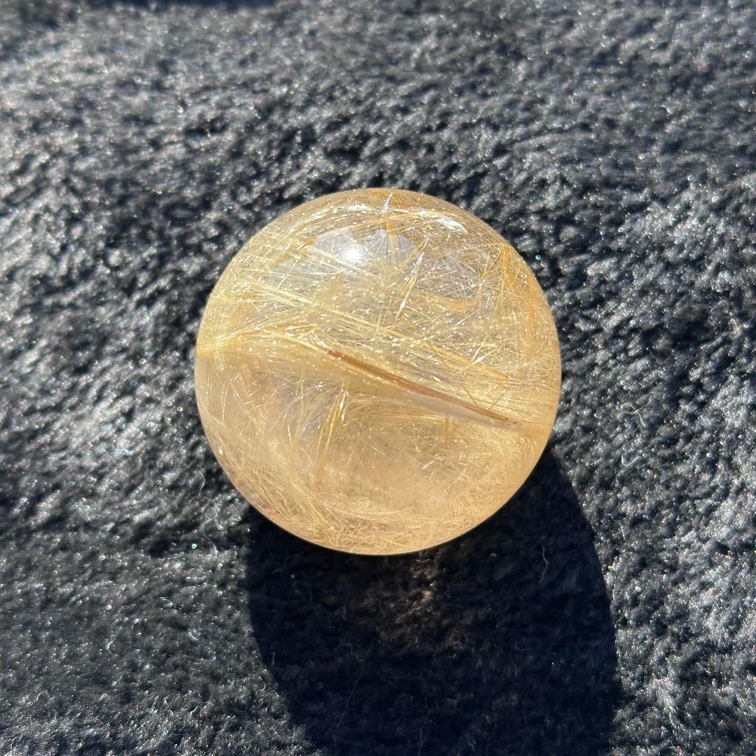 天然石ルチルクォーツのスフィア　丸玉　置物G.249
