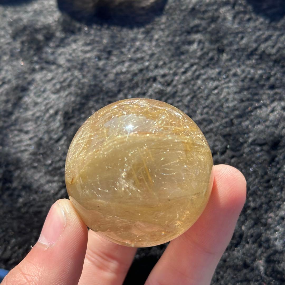 天然石ルチルクォーツのスフィア　丸玉　置物G.249