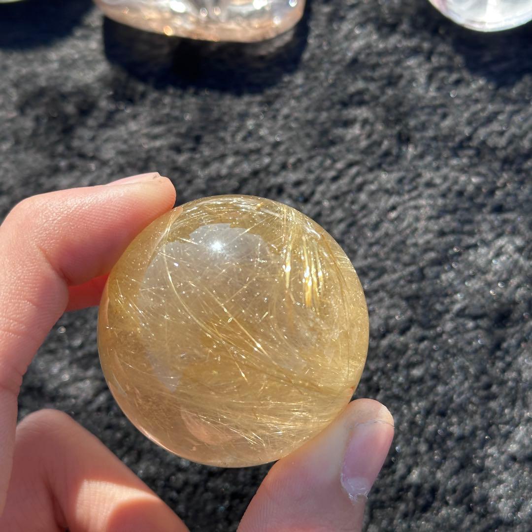 天然石ルチルクォーツのスフィア　丸玉　置物G.249