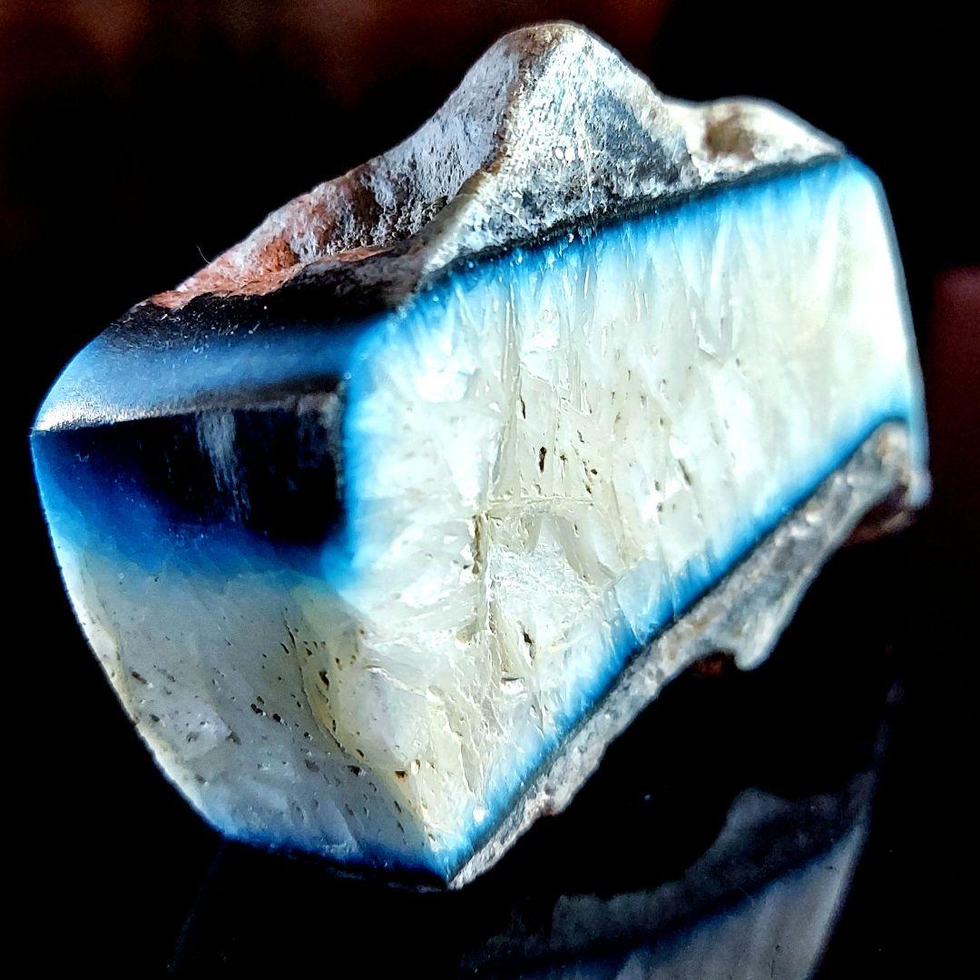 カッコイイ質感♪ 激レア石 ブルーアイス グレイシアライト 原石 側面