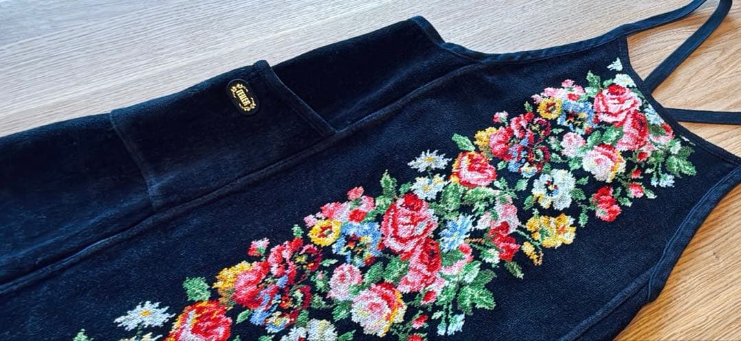 フェイラーシュニール織エプロン　花柄