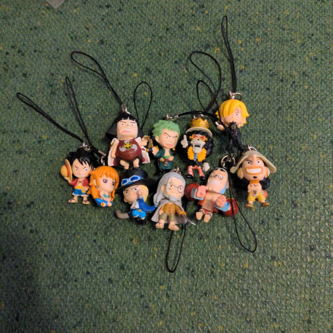 ワンピース ミニフィギュア ストラップ キーホルダー - メルカリ