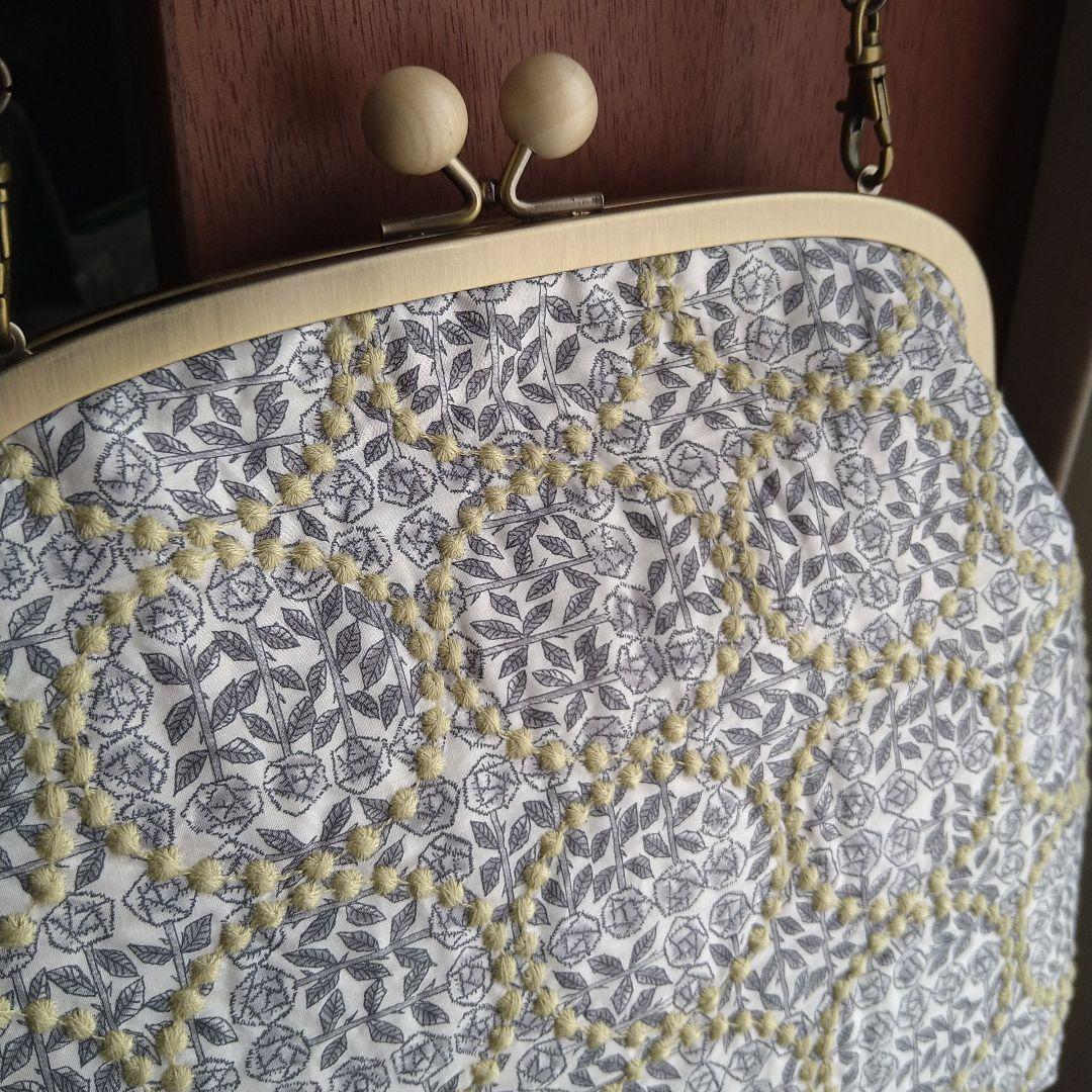 sale❁ 白玉口金 パッチワークのがま口バッグ☆ミナペルホネンハンドメイド