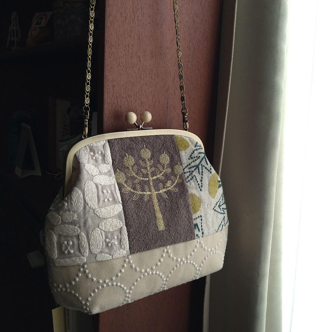sale❁ 白玉口金 パッチワークのがま口バッグ☆ミナペルホネンハンドメイド