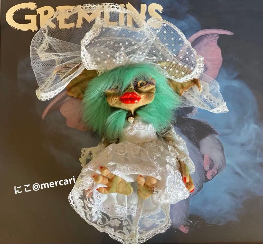 グレムリン　アートドール　海外作家様制作ぬいぐるみ　レディーグレムリン　グレタ