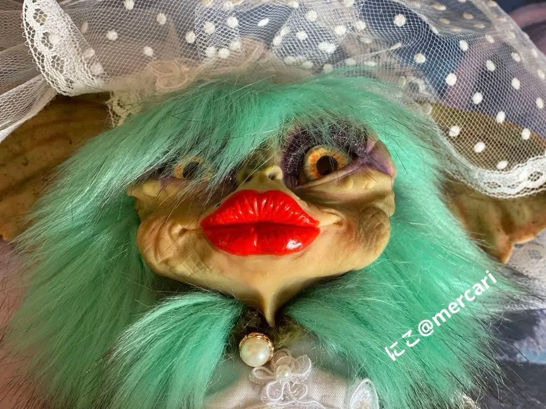 グレムリン　アートドール　海外作家様制作ぬいぐるみ　レディーグレムリン　グレタ