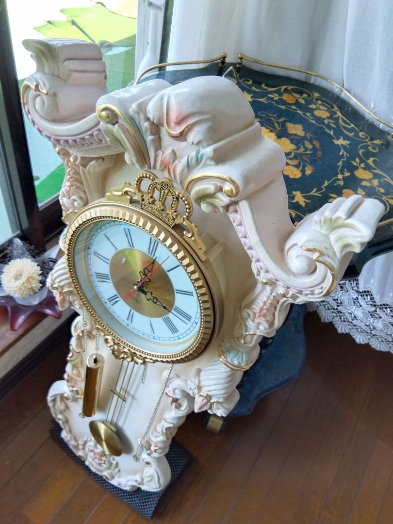 クラシックスロココタイル 掛時計 アイボリー ゴールド