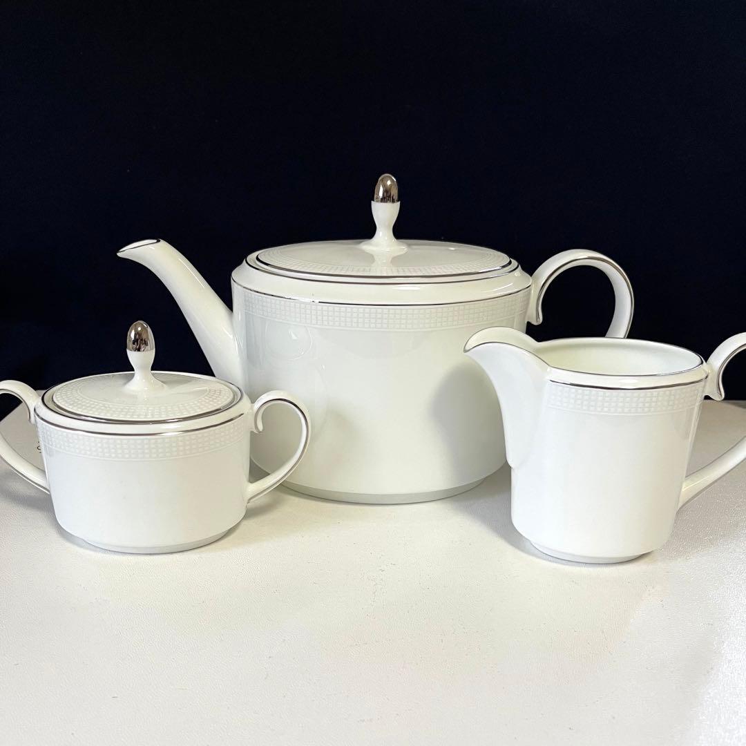 ウェッジウッド　ヴェラウォン  ポットセット　Blanc Sur Blanc