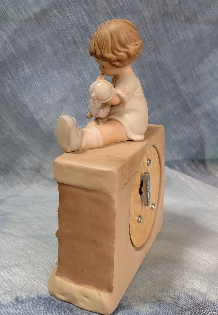 ルーシー アトウェル \"あなたのことを考えてるだけ \" オルゴール レア