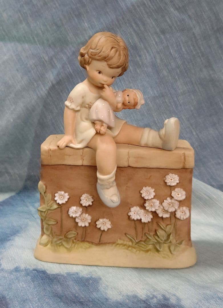 ルーシー アトウェル \"あなたのことを考えてるだけ \" オルゴール レア