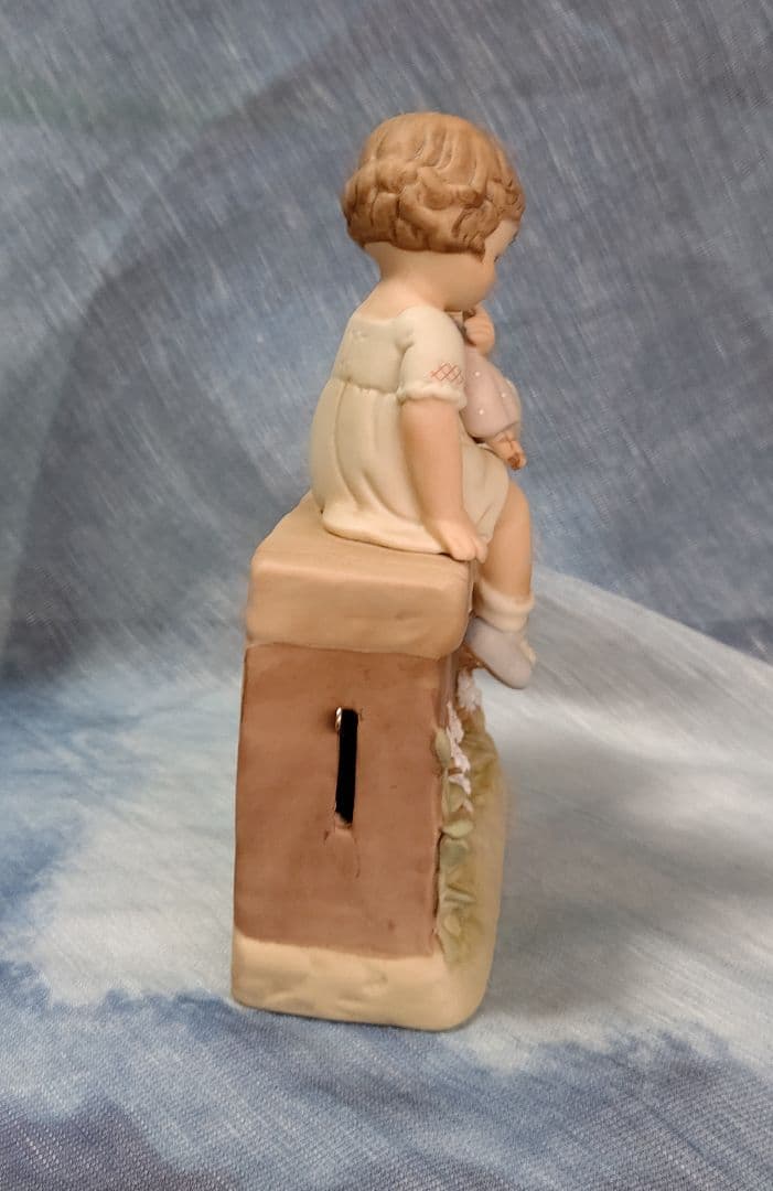 ルーシー アトウェル \"あなたのことを考えてるだけ \" オルゴール レア