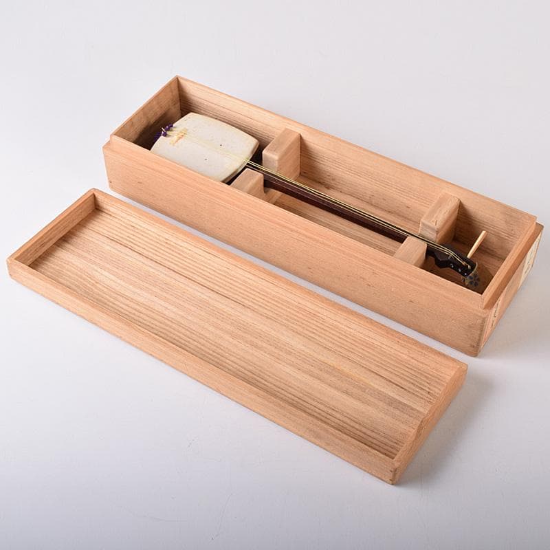和楽器　ミニチュア　山水人物蒔絵　三味線　置物　バチ付　時代箱付　M　R8262