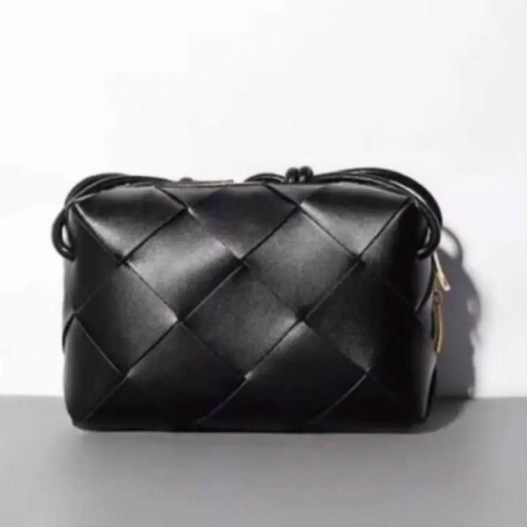 ホワイト 本革 ショルダーバッグ 黒ポシェット 編み込みアイボリー 高品質牛革