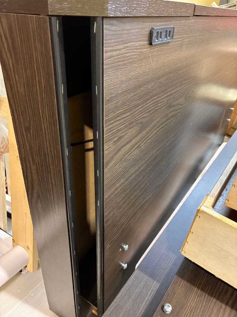 【現地引取OK】セミダブル コンセント,ライト,引き出し付き