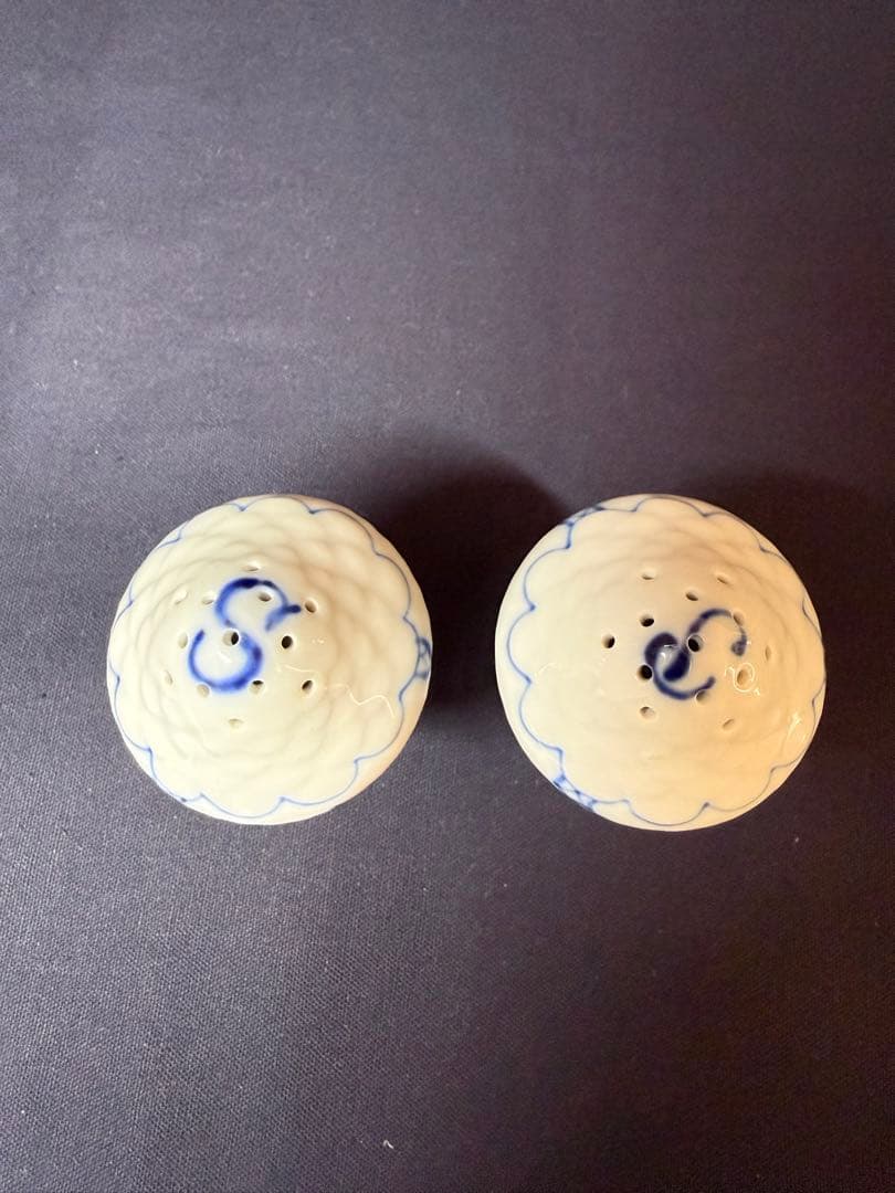 ロイヤルコペンハーゲン ブルーフルーテッド　ソルト＆ペッパー ペア