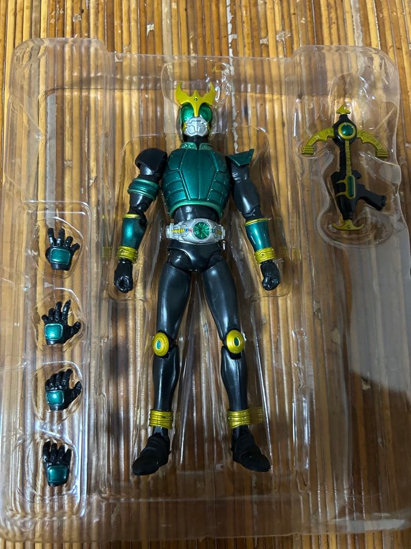 S.H.Figuarts 仮面ライダークウガアメージングマイティ3体セット