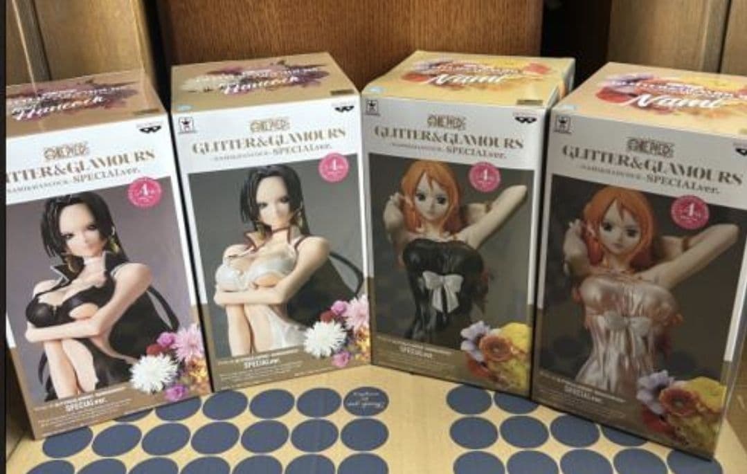 【新品】ワンピース　GLITTER&GRAMOURS　ナミ　ハンコックSP　4個