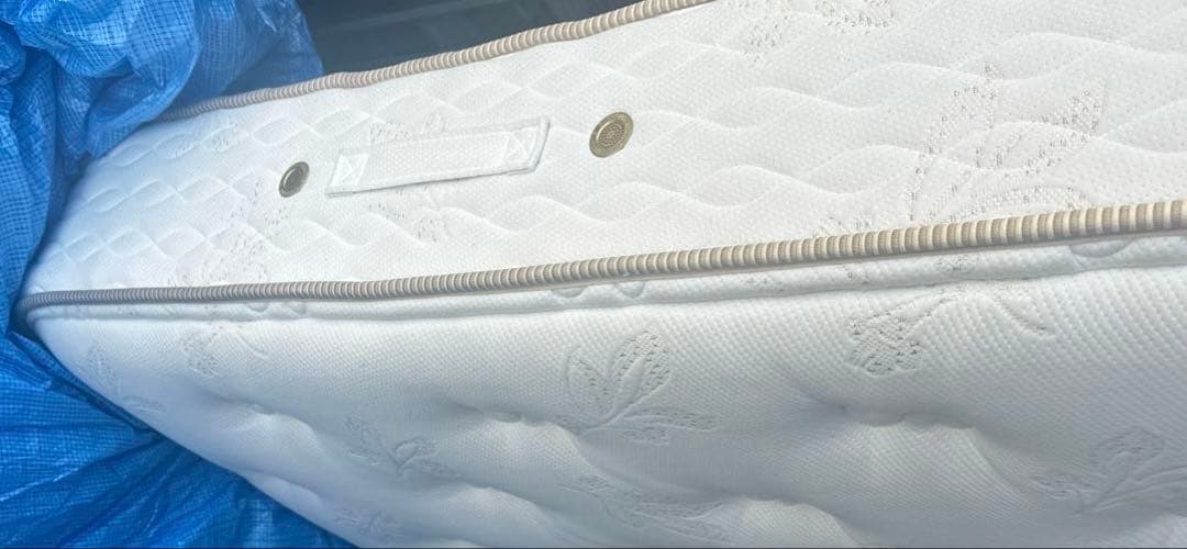 シモンズ ゴールデンバリュープレミアムセミダブルマットレスビューティーレスト