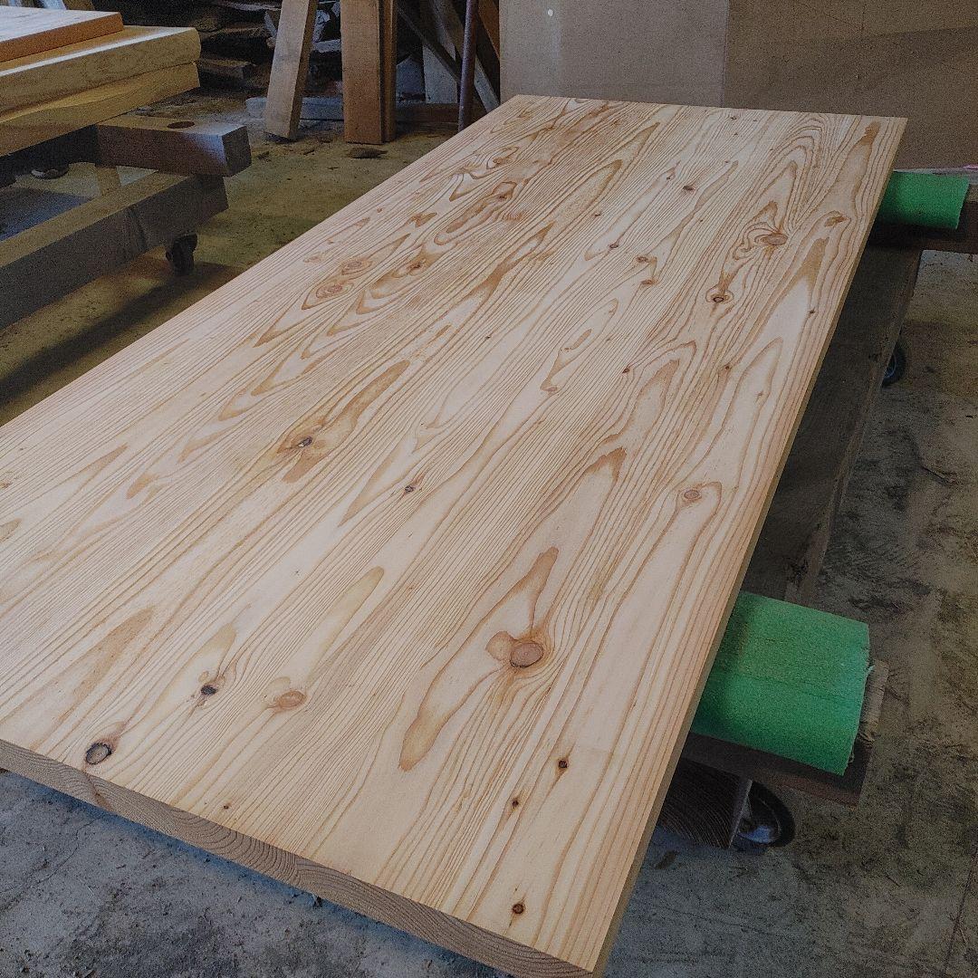 送料込み　唐松　カラマツ8枚ハギ板　無垢材天板テーブルカウンター DIY番号65