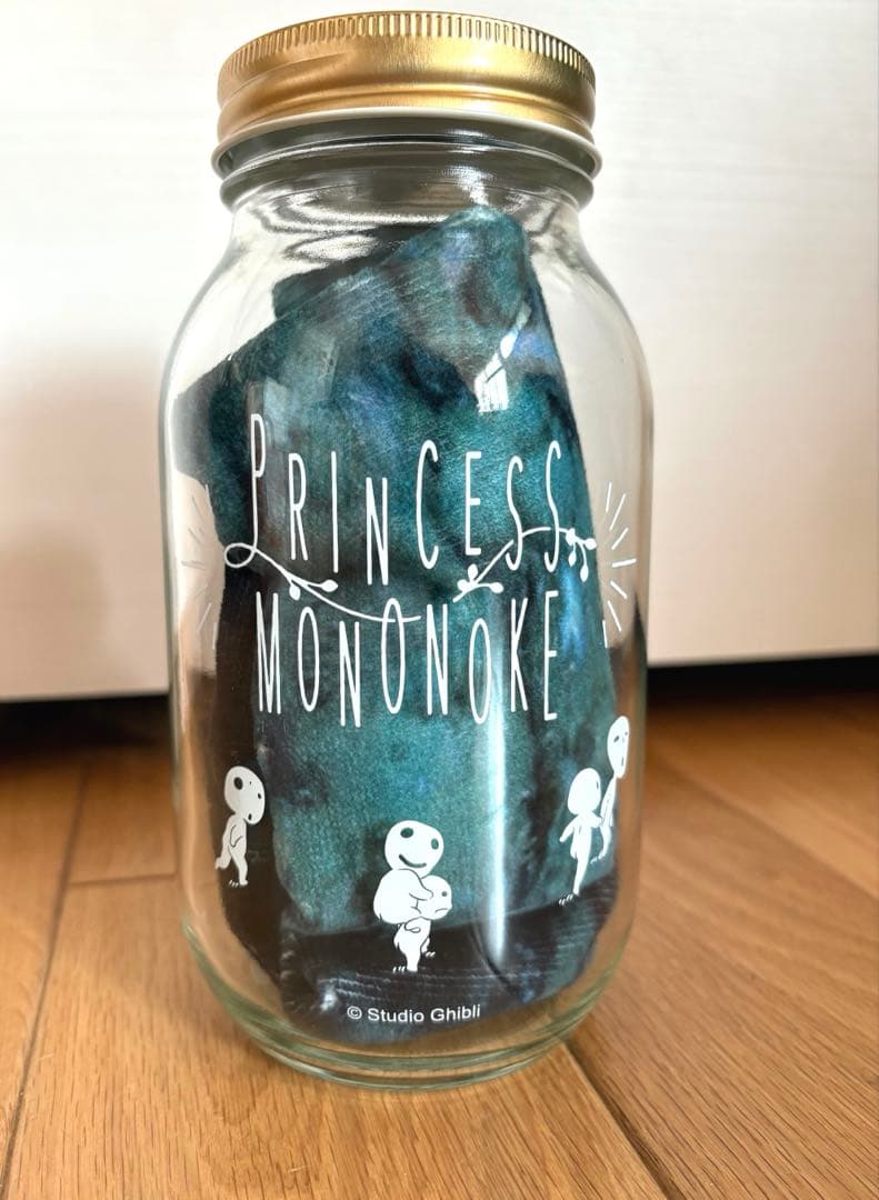 新品未使用　スタジオジブリ　コダマ　もののけ姫　タオル入り　瓶　ガラス瓶　レア