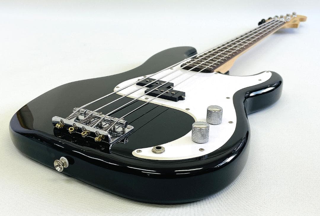 BUSKER'S プレシジョンベースタイプ PB ブラック ローズ指板【整備品