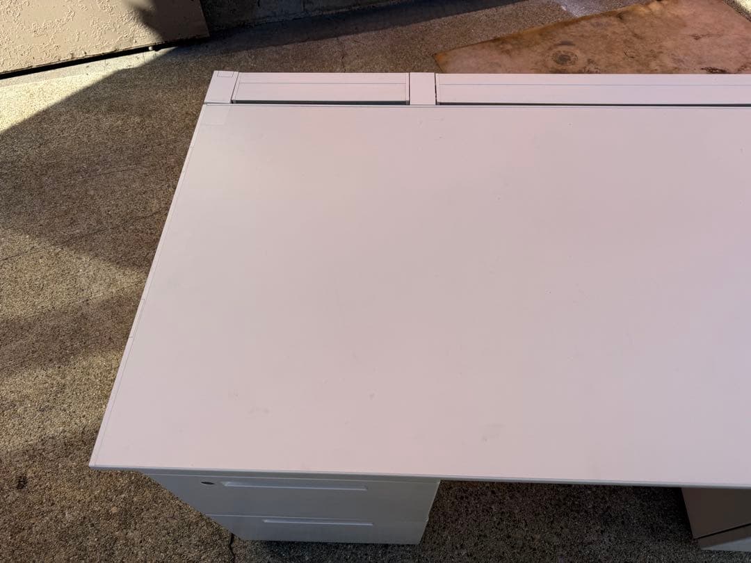 美品　在庫6台 コクヨ　両袖机　デスク　幅140 奥70 高さ72cm 愛知